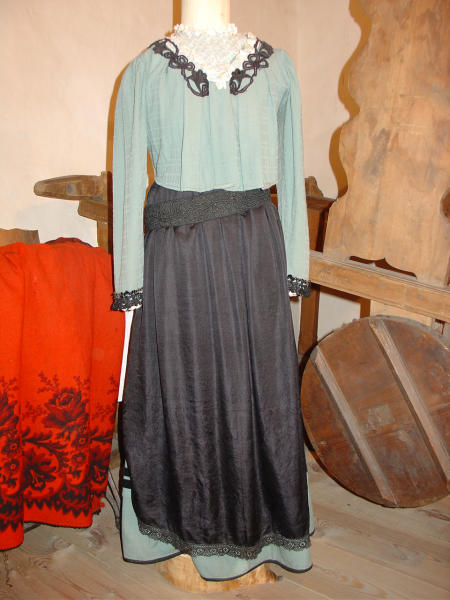 Costume