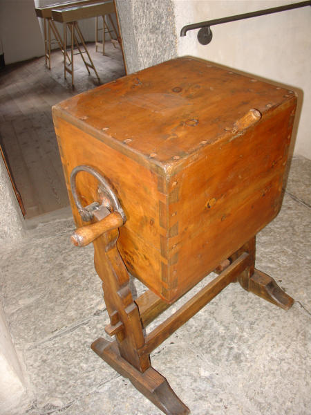 Zangola rotatoria