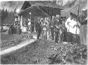 Pecetto, la processione (1920)